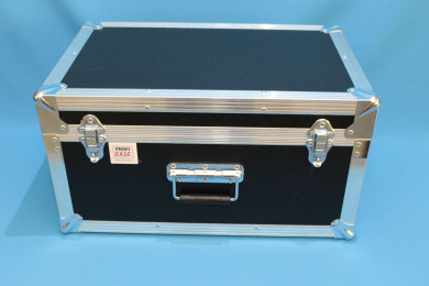 Kufor pre Universal Tour Case Kufor pre Universal Tour Case