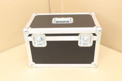 Universal Case 4