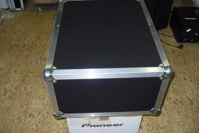 Pioneer 14 mix 2xCDJ-200, 2x zariadenie 19'' 1U Pioneer 14 mix 2xCDJ-200, 2x zariadenie 19'' 1U