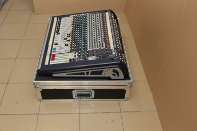 Kufor pre Soundcraft GB2 Kufor pre Soundcraft GB2