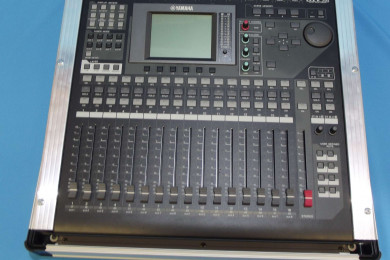 Kufor pre Yamaha AV-01 Kufor pre Yamaha AV-01