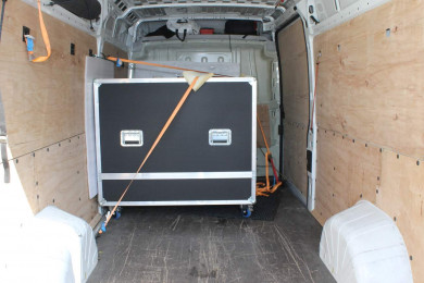 Klavír YAMAHA + stolička