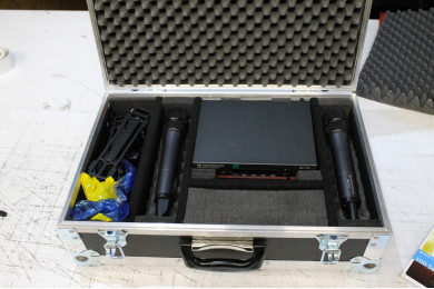Kufor pre 2x Sennheiser