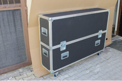 AVOCOR 60'' touch screen AVOCOR 60'' touch screen